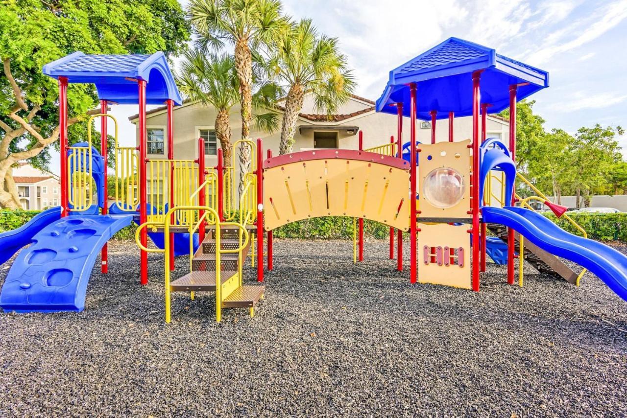 Stunning & Spacious Apartments At Miramar Lakes In South Florida Exterior photo